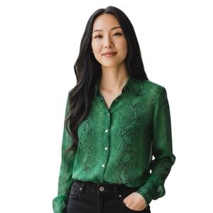 Vince Camuto Green Snake Print Blouse